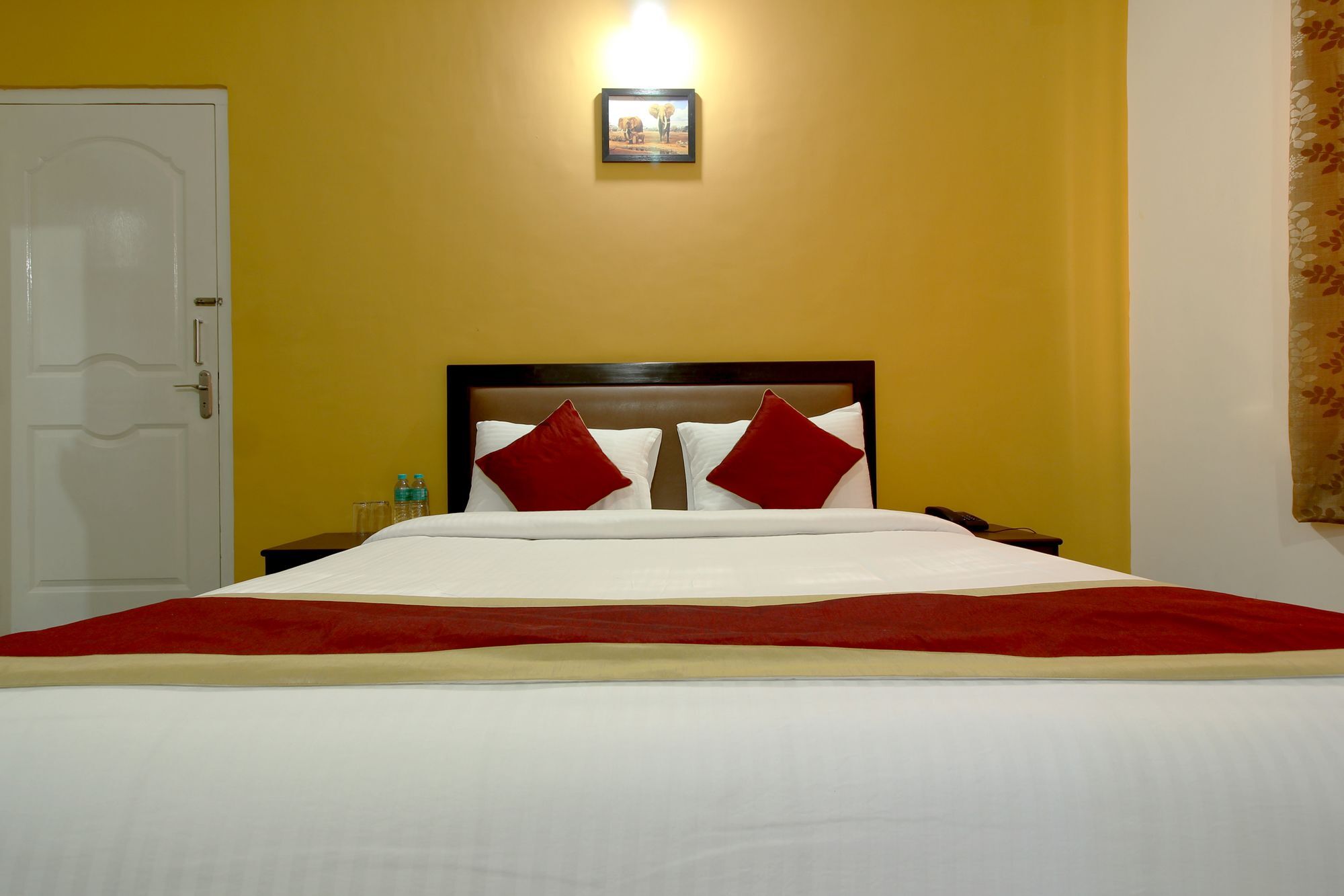 The Banjaara Suites Bangalore Extérieur photo