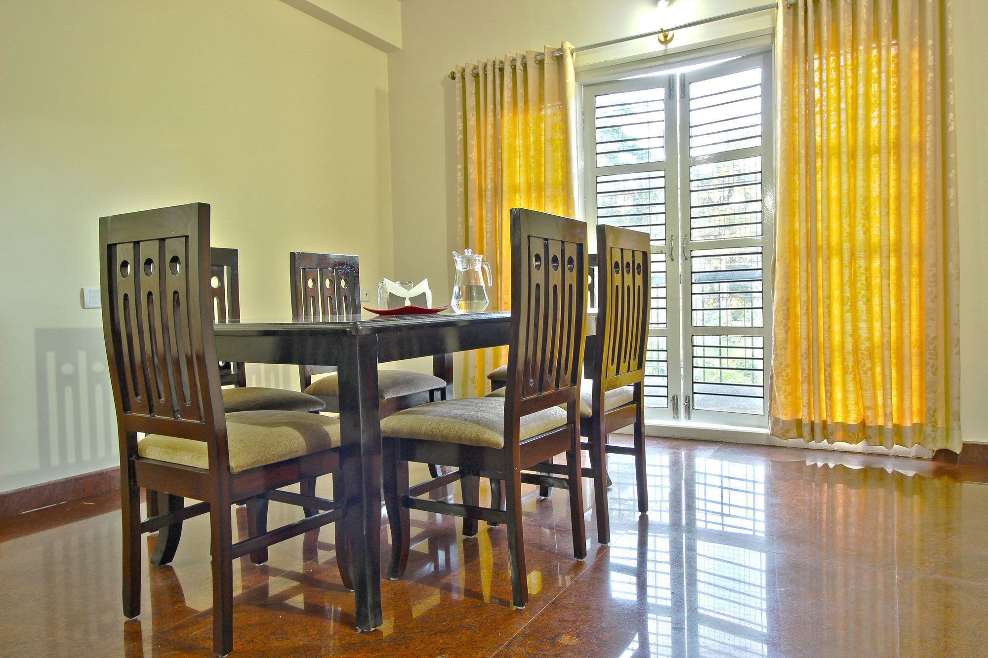 The Banjaara Suites Bangalore Extérieur photo